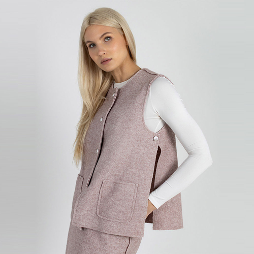 Кликните для увеличения изображения Жилет из вареной шерсти 270Ш/розовый - Изображения 3